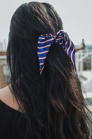 Shallow waters scrunchie